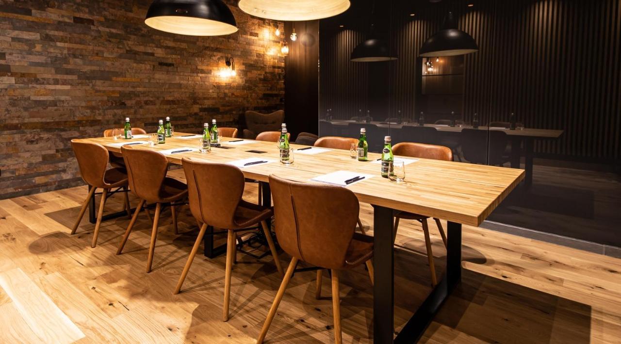 Hotel Marina Club أولشتين المظهر الخارجي الصورة The meeting room