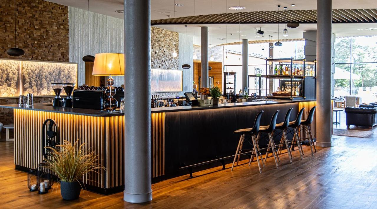 Hotel Marina Club أولشتين المظهر الخارجي الصورة The bar at the hotel