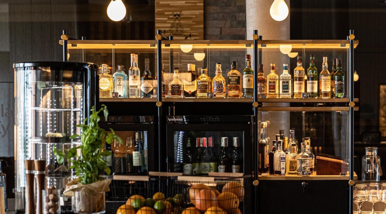 Hotel Marina Club أولشتين المظهر الخارجي الصورة The bar at the restaurant
