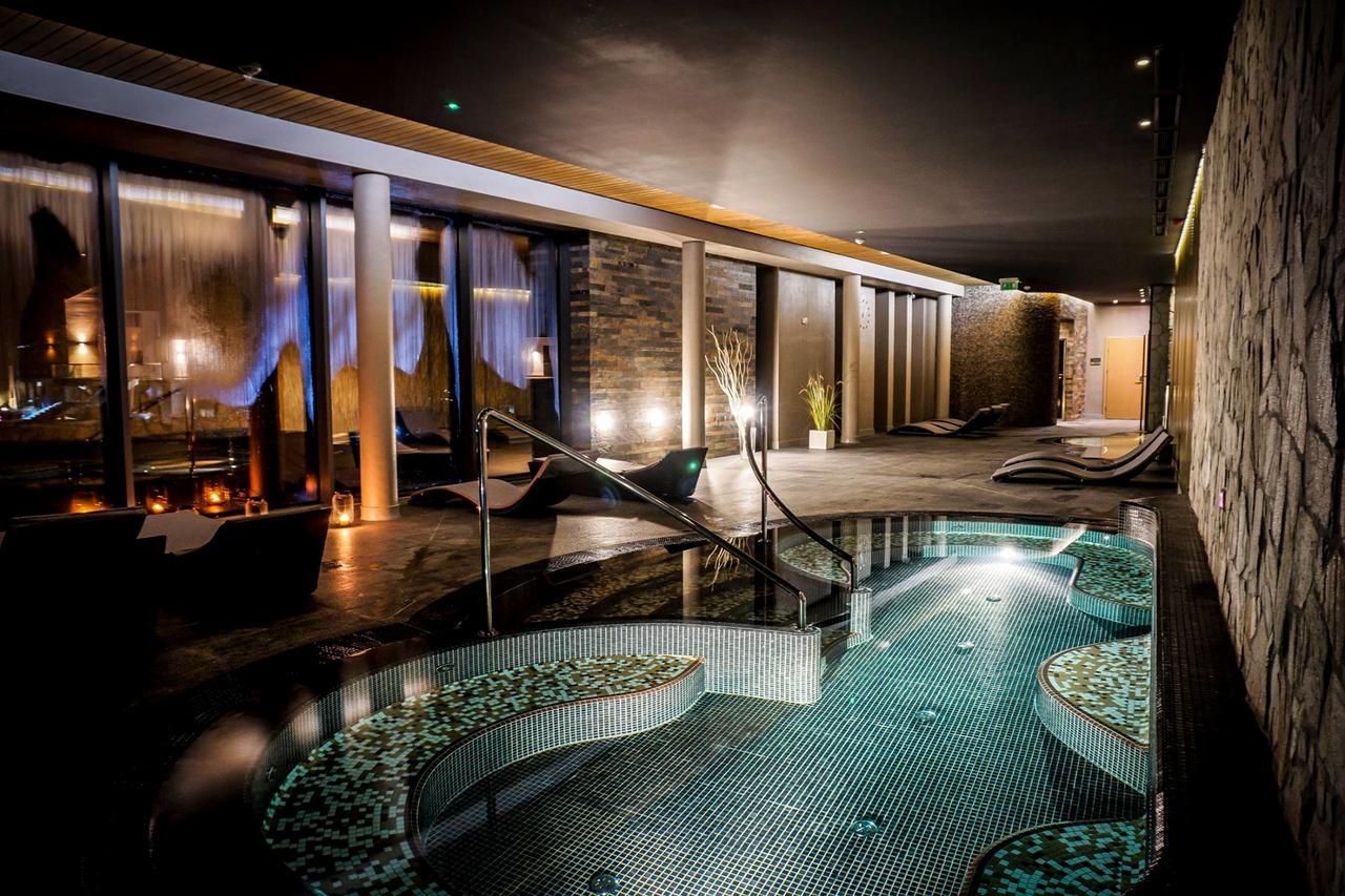 Hotel Marina Club أولشتين المظهر الخارجي الصورة The spa at The Landmark